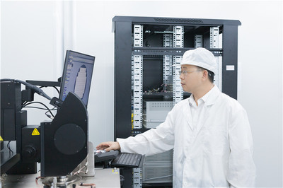 執著科技，努力創“芯”——記江蘇省“最美科技工作者”洪根深的電子技術開發之路