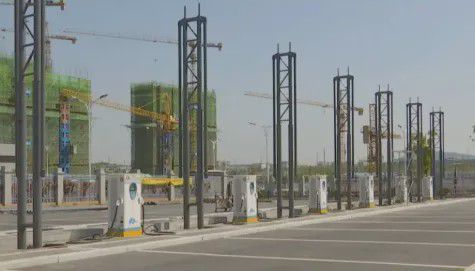 公共停車場與居民小區(qū)新基建 新能源充電樁助推綠色出行